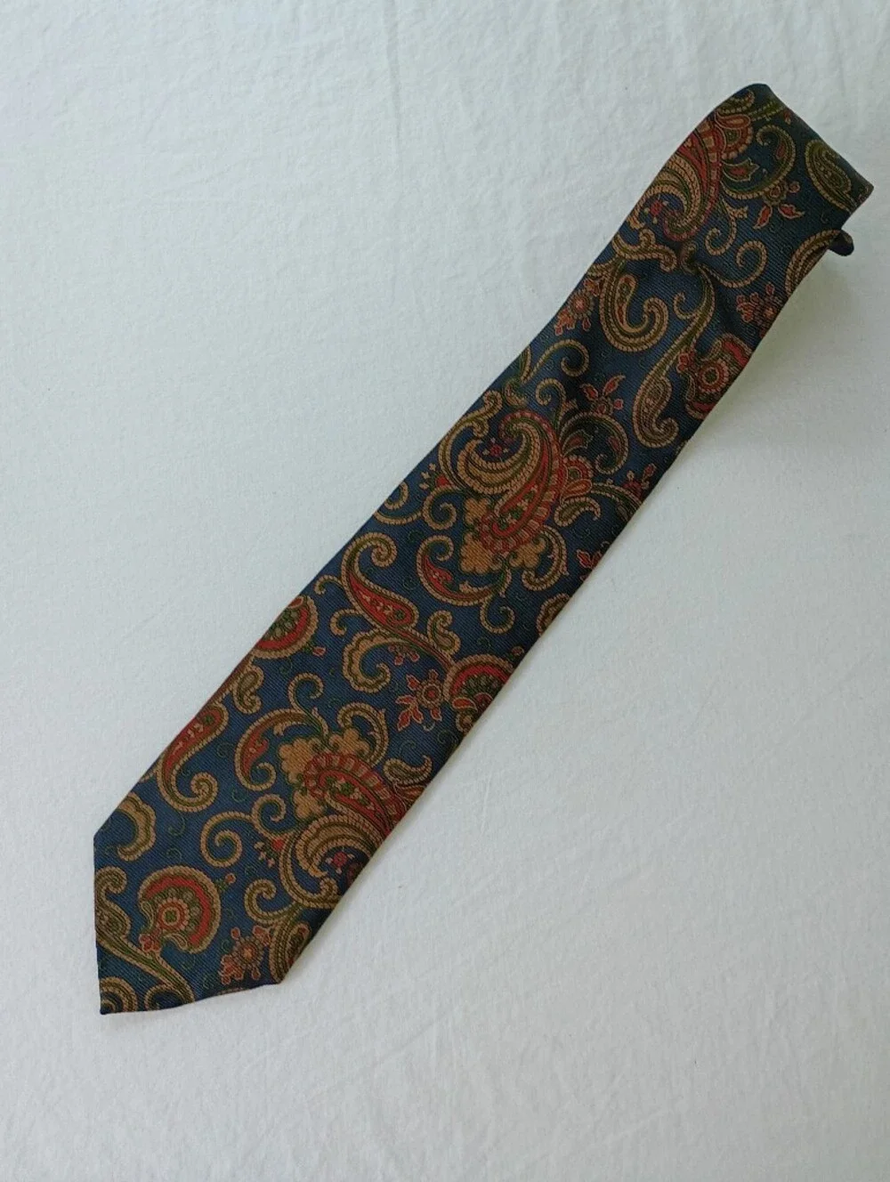 Brooks Brothers Makers Blue Paisley Silk Tie Made In The USA 57.5